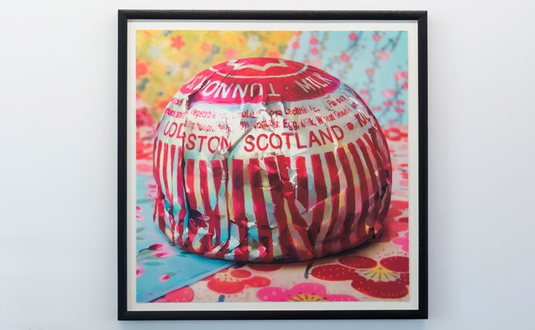 A painting of a Tunnocks tea cake at Pathfoot Building