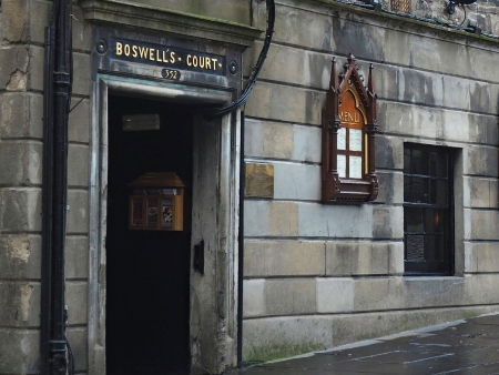 street in Edinburgh