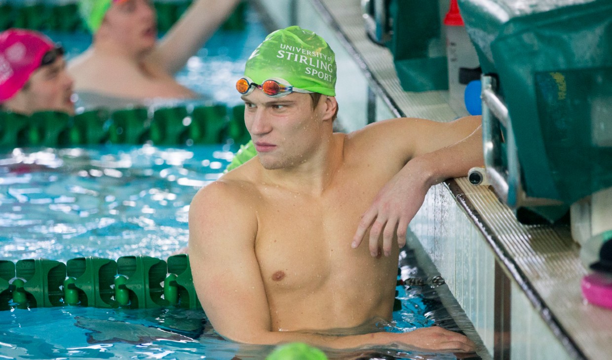 Mark Szaranek in pool