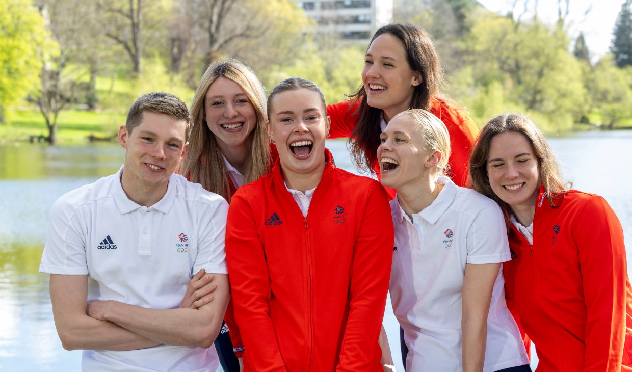 Duncan Scott, Katie Shanahan, Lucy Hope, Kathleen Dawson, (l-r, back row) Keanna Macinnes, Angharad Evans