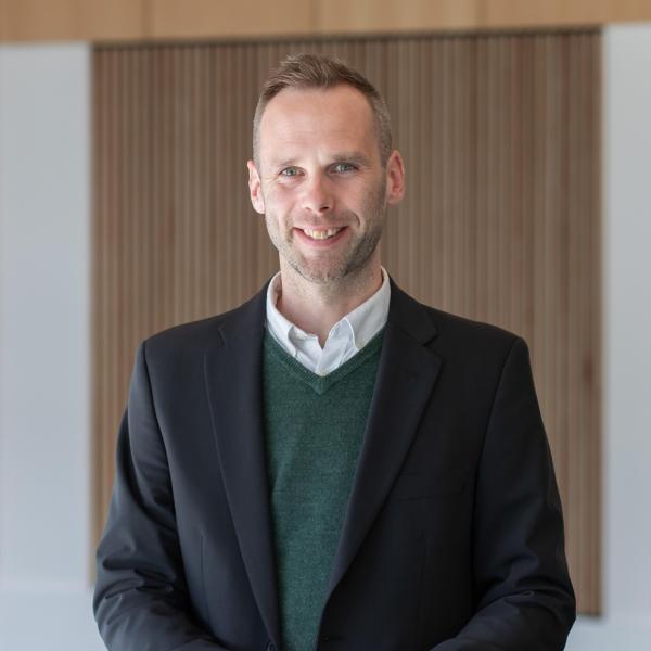 Dr Michael Watts