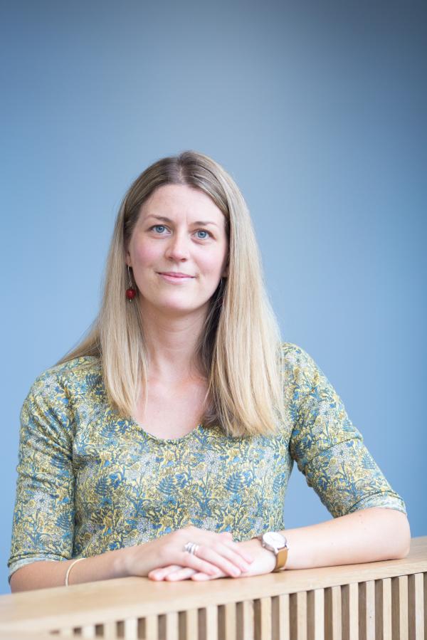Dr Sian Lucas